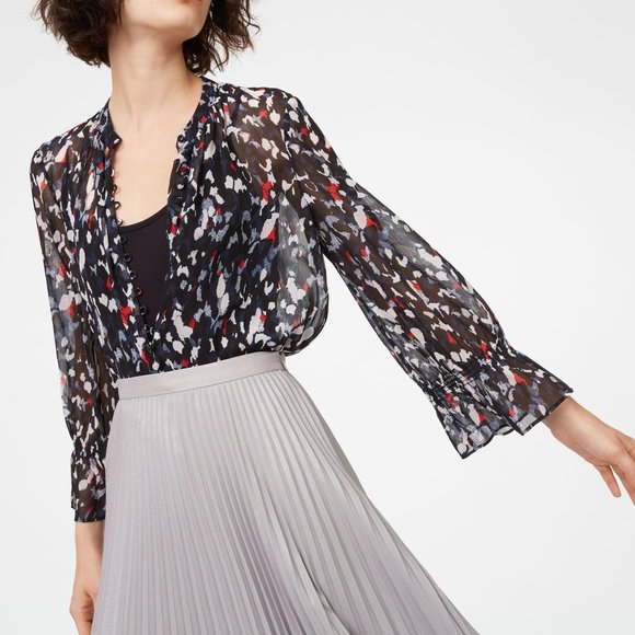 🌼 Club Monaco blouse in navy/black/white/red - Picture 1 of 5